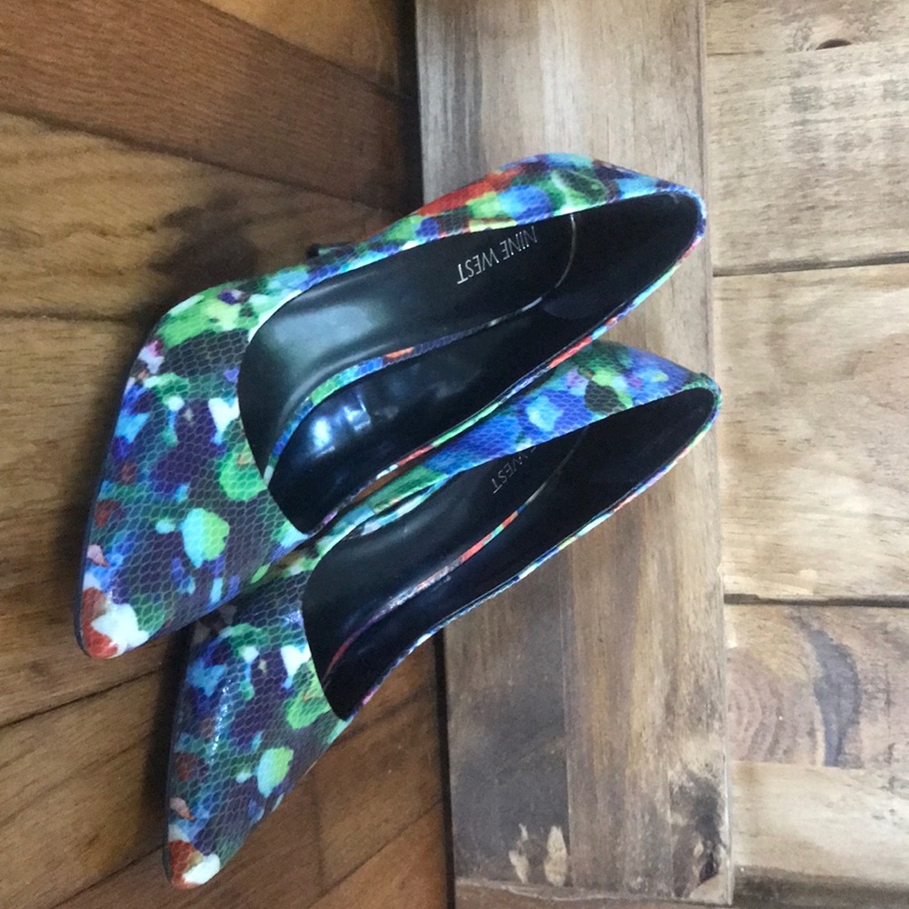Nine West Flower Print Snake Skin Detail Heals View 2